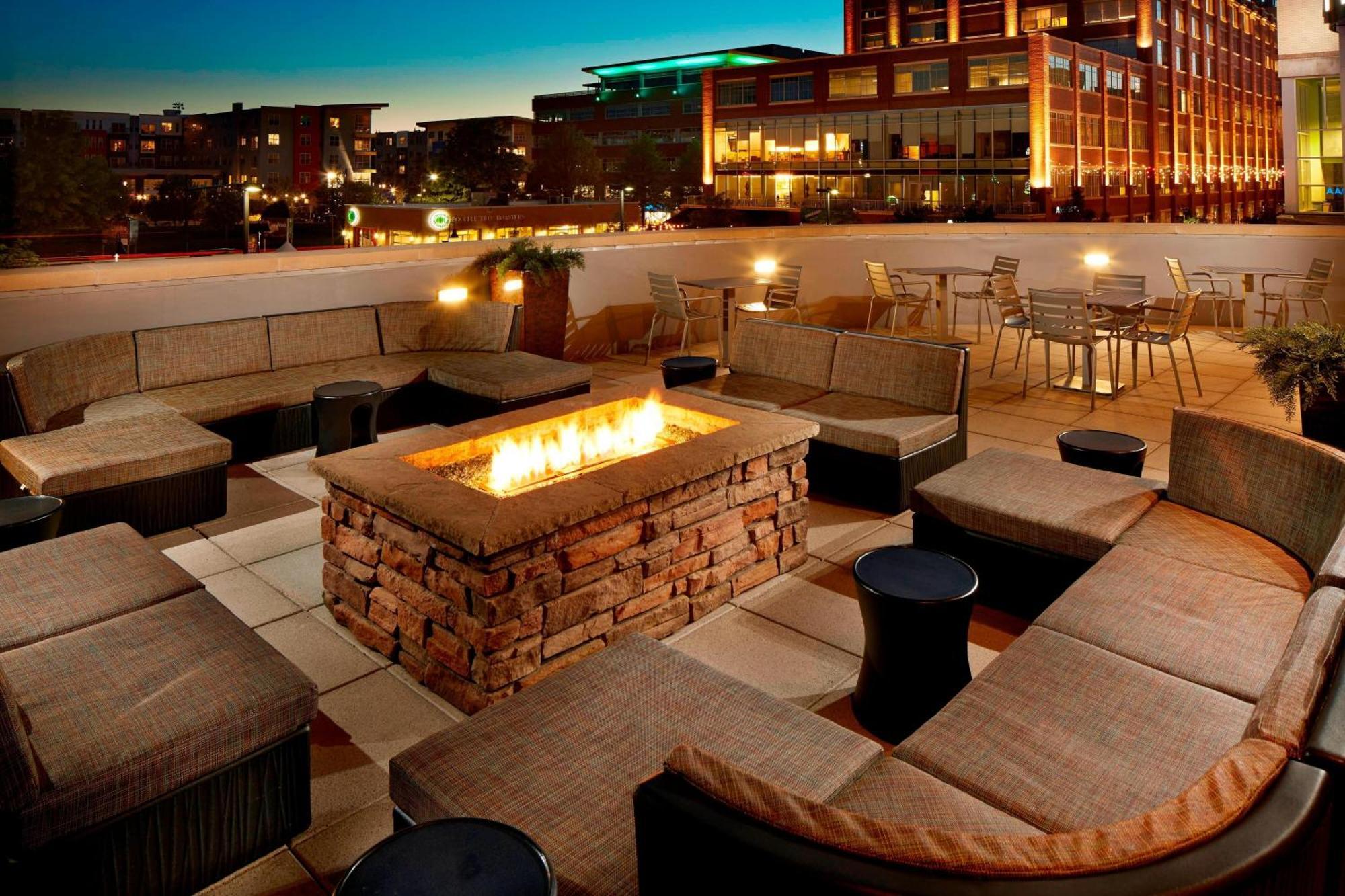 Springhill Suites By Marriott Pittsburgh Bakery Square Экстерьер фото